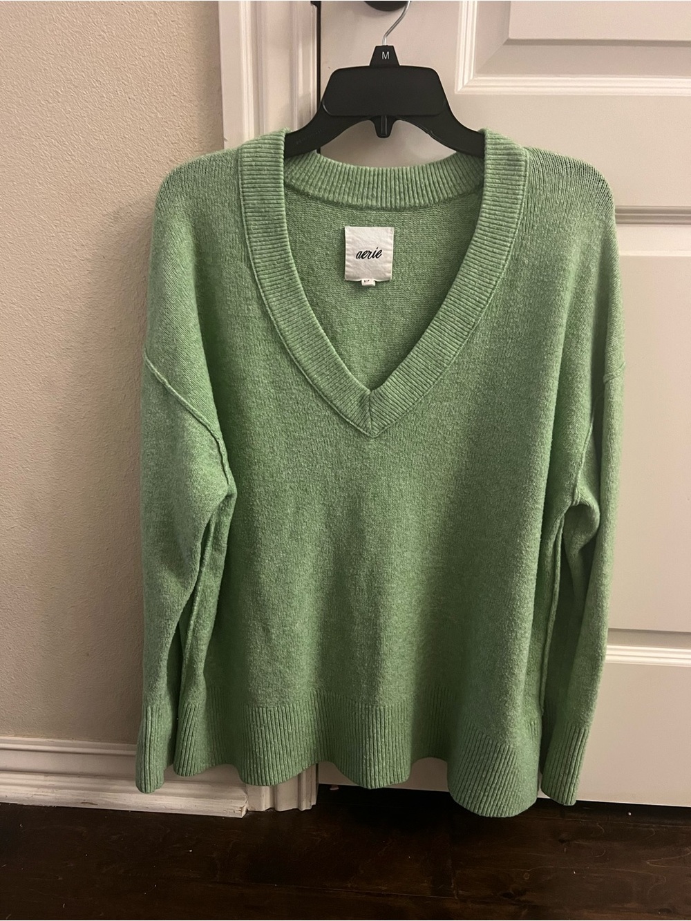 Aerie Unreal Green V-Neck Sweater Women's small - Picture 2 of 8